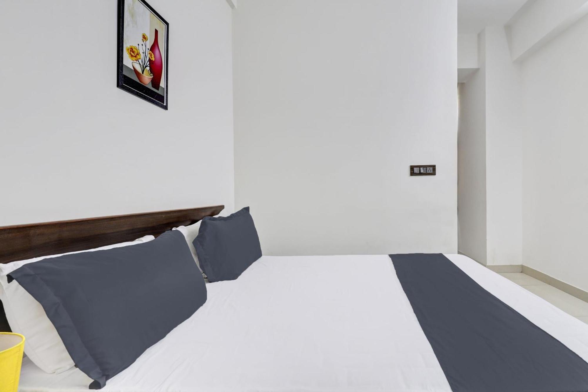 Hotel O J.K. Suites & Rooms Bangalore Eksteriør bilde