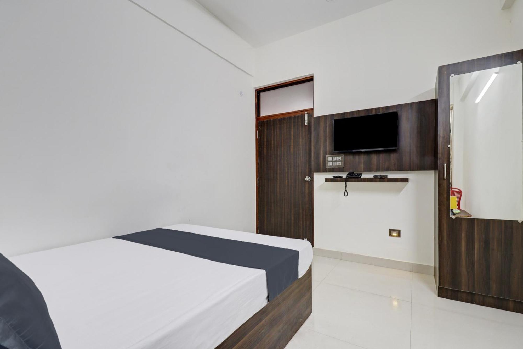 Hotel O J.K. Suites & Rooms Bangalore Eksteriør bilde